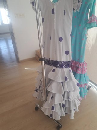 Vestido Sevillana Lunares Morados