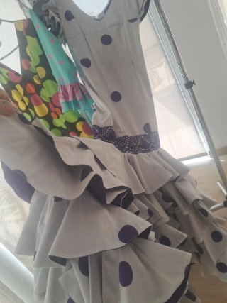 Vestido Sevillana Lunares Morados