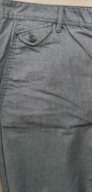 Pantalones chinos grises