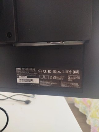 Pantalla MSI 23.8 Elevable nuevo sin usar.