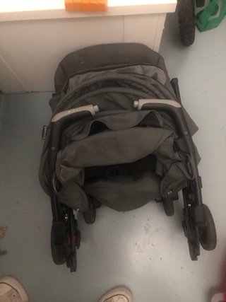 Silla de paseo tipo paraguas gris