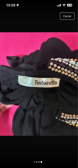 Blusa Tintoretto con pedrería en cuello