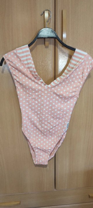 Malla de patinaje morada y beige