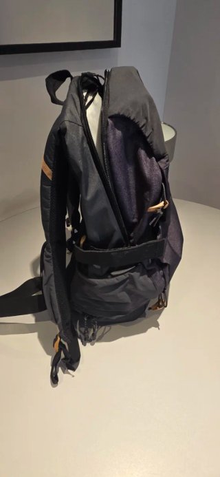 Mochila Quechua 30L Negra/Gris