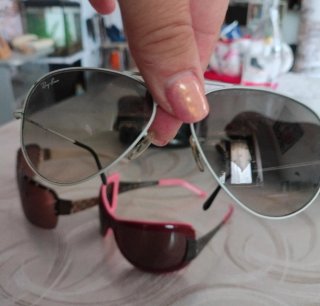 Set occhiali da sole