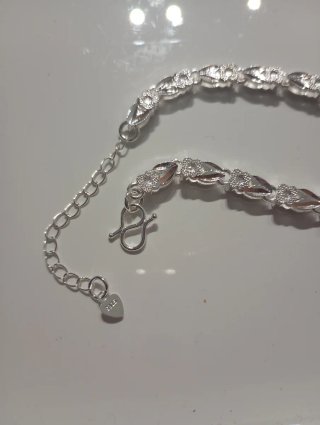 Pulsera de plata diseño floral