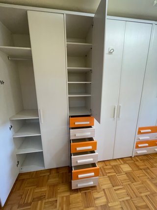 Armario modular se puede vender por separado