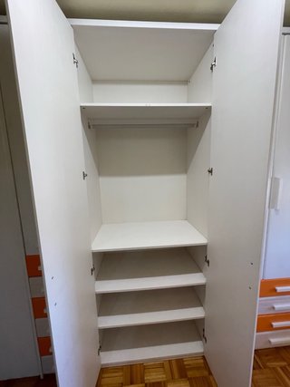 Armario modular se puede vender por separado