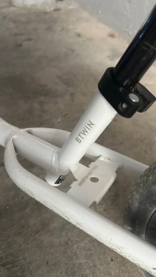 Bicicleta de equilibrio blanca para niños
