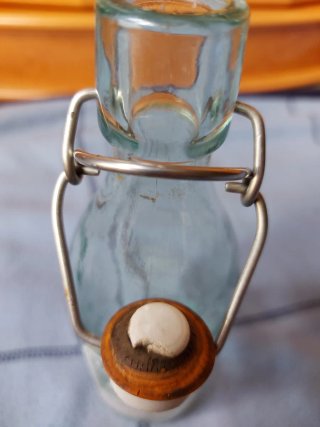 Botella antigua La Delicia Tiburcio Merlo
