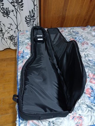 Funda de bajo negra