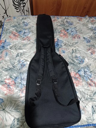 Funda de bajo negra
