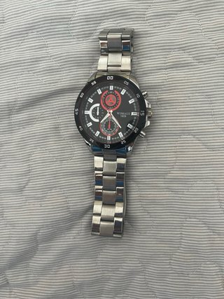 Reloj Womage Negro y Plateado