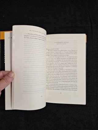 Hiromi Kawakami El cielo es azul, la tierra blanca