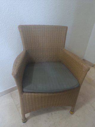 Poltrone da esterno in rattan e tessuto