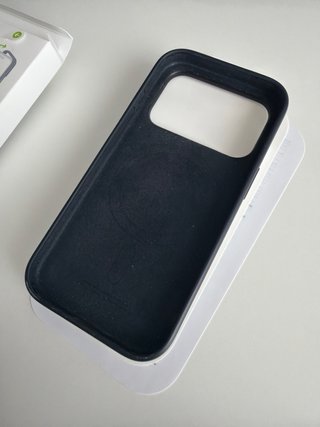 Funda iPhone 17 Pro Silicone Case Negra