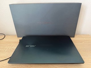 ASUS ZenBook Duo Portátil