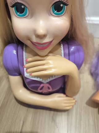 2 cabezas de muñeca con gomitas