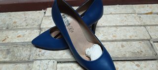 Zapatos Payma de salón azul marino de piel – Tacón