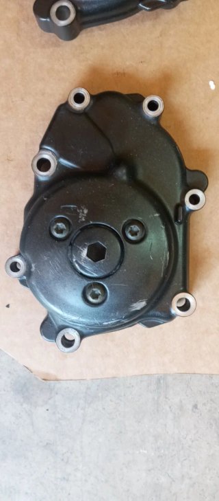 Tapa alternador Yamaha R1 04-06