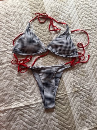 Bikini cuadros azul y rojo