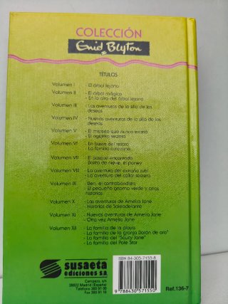 El bosque encantado ; Bolita de nieve, el poney