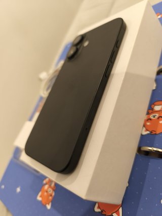 iPhone 16 Nero 5 mesi di utilizzo