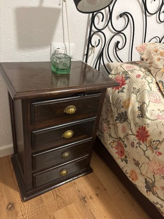 Mesitas de noche de madera