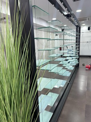 Estantería hierro y cristal antirotura