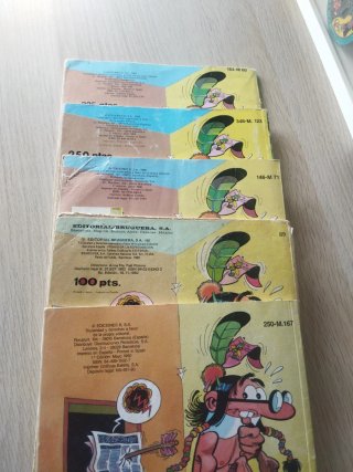 Comic tebeos de Mortadelo y Filemón.
