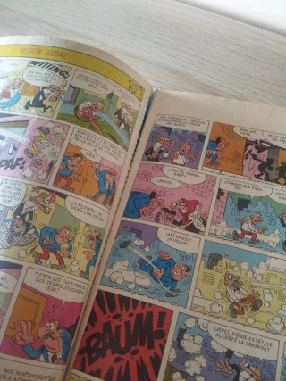 Comic tebeos de Mortadelo y Filemón.