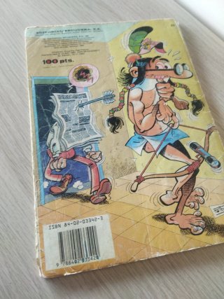 Comic tebeos de Mortadelo y Filemón.