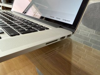 MacBook Pro 15” i7 16GB RAM 256GB SSD