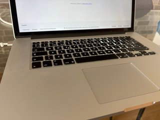 MacBook Pro 15” i7 16GB RAM 256GB SSD