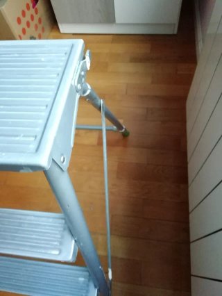 Escalera plegable de metal