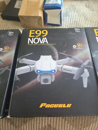 3 Droni E88 E99 NOVA di FaceGLE