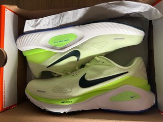 Nike Structure 26 Talla 42.5 Nuevas