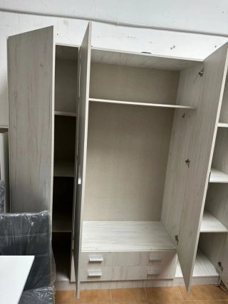 Armadi, ripostigli, ripostigli
