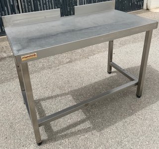 Mesa de trabajo en acero inoxidable