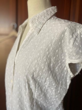 Blusa blanca bordada Xufang Dress talla 50