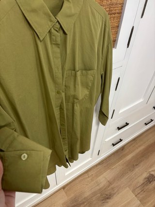 Camisa oversize Bershka verde M