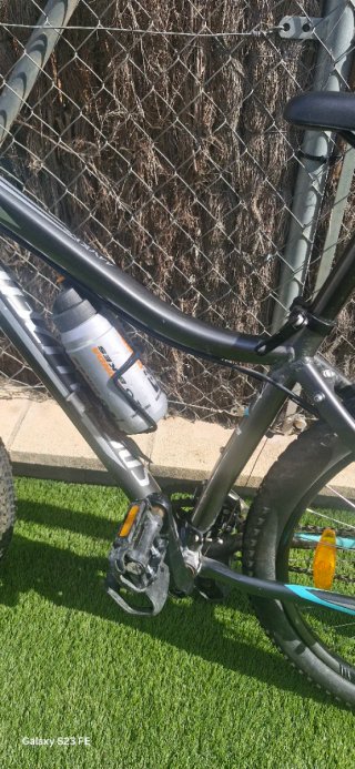 Bicicleta MTB Especialized (Mujer) Gris/Turquesa