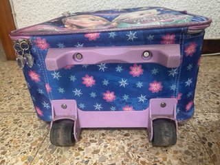 Maleta infantil Frozen con gran bolsillo frontal