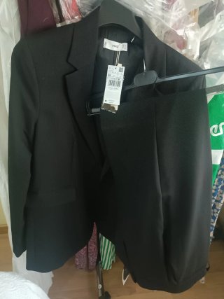 Traje Chaqueta y Pantalón Negro Talla 46