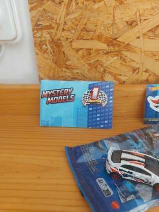Hot Wheels Mystery Models 16 Honda Civic Type R