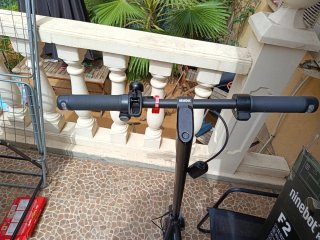 Patinete Eléctrico Ninebot F2 con Caja