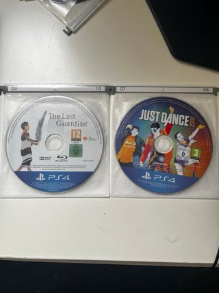 PS4 Slim + 2 Mandos + 11 Juegos
