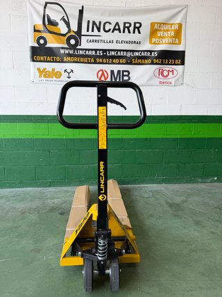 Transpaleta manual Yale A403 2.500kg nueva