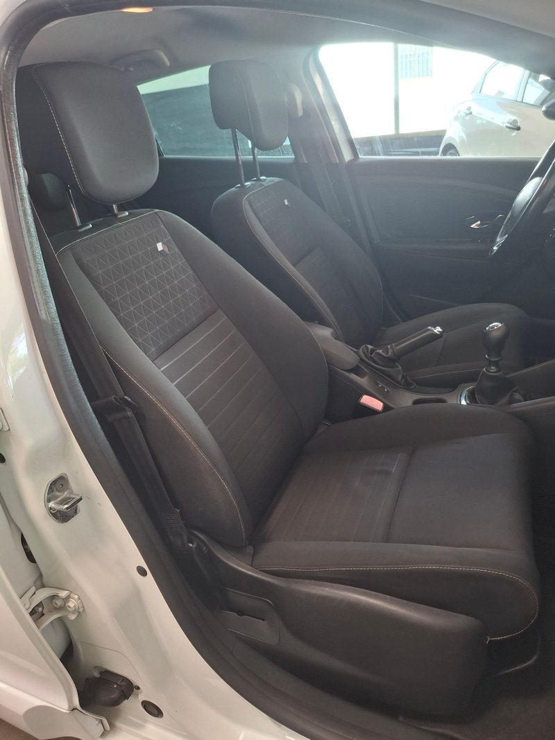 Renault Mégane 2015, foto 6