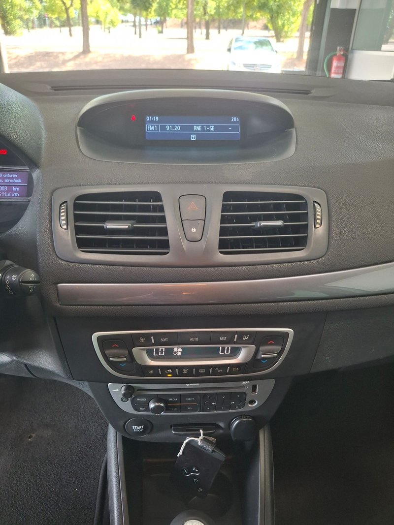 Renault Mégane 2015, foto 16